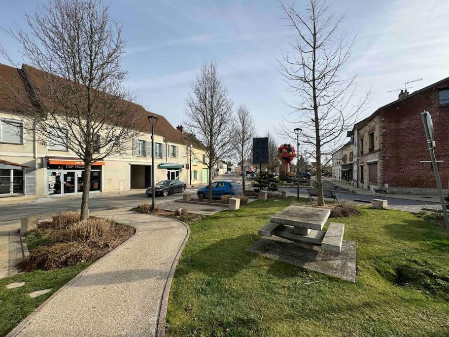Appart Cosy 5Min Roissy Cdg Le Mesnil-Amelot Exterior foto